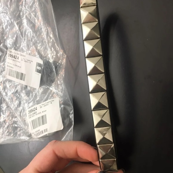 Pyramid stud collar - Picture 4 of 5